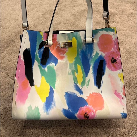 kate spade Handbags - Kate Spade Multicolor Floral Tote